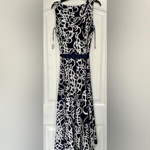 Haani Midi Dress L Blue & White Swirls Textured Belted Stretch Flows NWOT